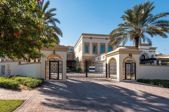 Upgraded Luxury Villa with Golf Course Views in Emirates Hills, picture 25