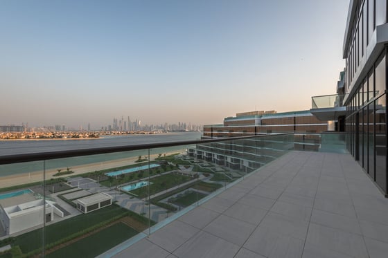 Stunning Four Bedrooms Penthouse in The 8, picture 22