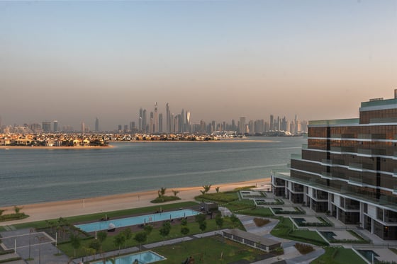 Stunning Four Bedrooms Penthouse in The 8, picture 21