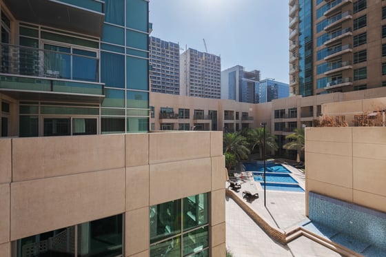Remarkable 3 bed Loft in Downtown Dubai, picture 15