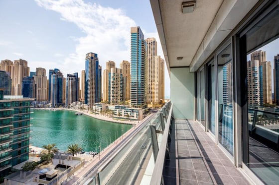 Breathtaking Views &amp; Location - Classy &amp; Sophisticated Finishing, picture 1