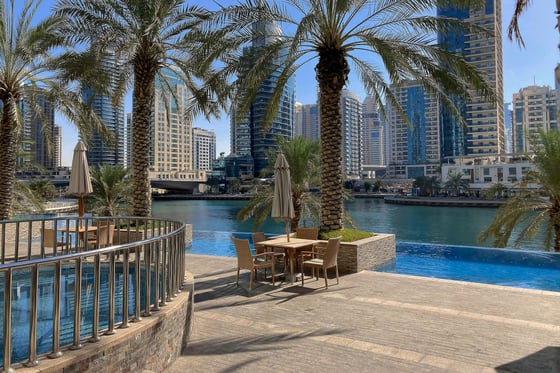 Large, luxury apartment in Dubai Marina, picture 8