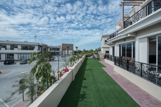 Custom-built villa in Jumeirah Golf Estates, picture 9