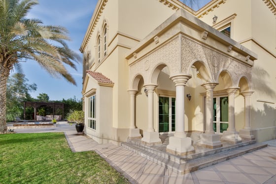 Upgraded with Lake Views 4 Bed villa in Jumeirah Islands, picture 12