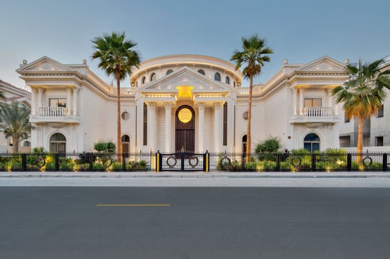 The Greek Beach Palace Mansion on Palm Jumeirah, picture 1