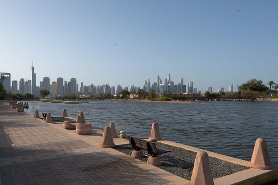 Elevated lake view villa in Jumeirah Islands, picture 7