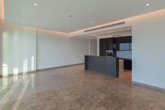 Exclusive 3 Bedroom with Full Sea View - Vacant, picture 1