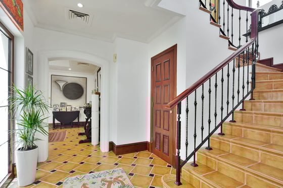 Golf Facing Villa in Jumeirah Golf Estates, picture 8