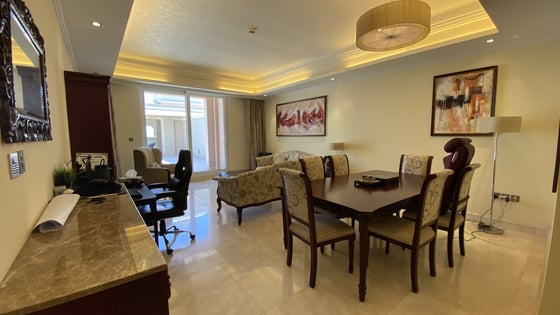 Fully furnished corner apartment on Palm Jumeirah, picture 12