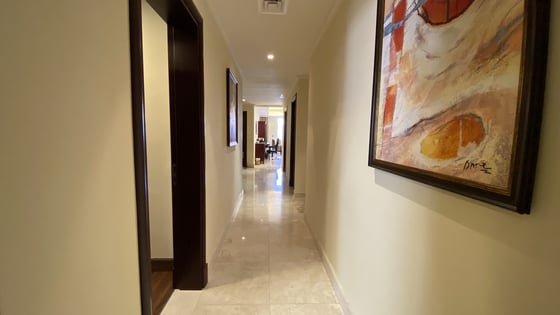 Fully furnished corner apartment on Palm Jumeirah, picture 19