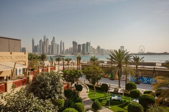 Beachfront 2 Bed with Full Sea | Dubai Eye &amp; Palm views, picture 1