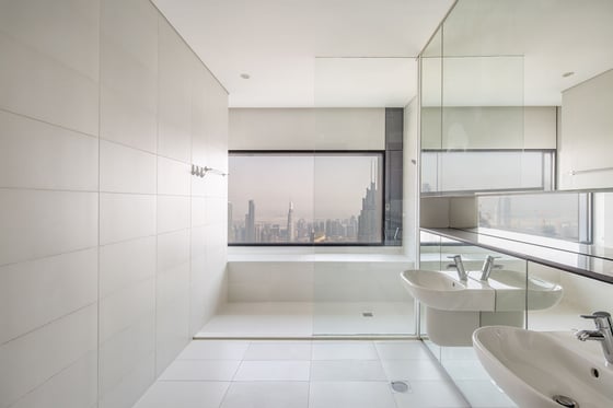 Modern luxury apartment in DIFC, picture 12
