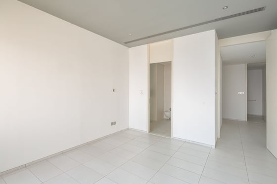 Modern luxury apartment in DIFC, picture 6