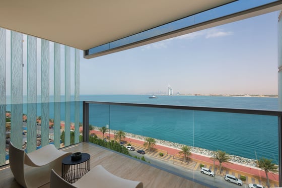 Sea view luxury apartment on Palm Jumeirah, picture 1