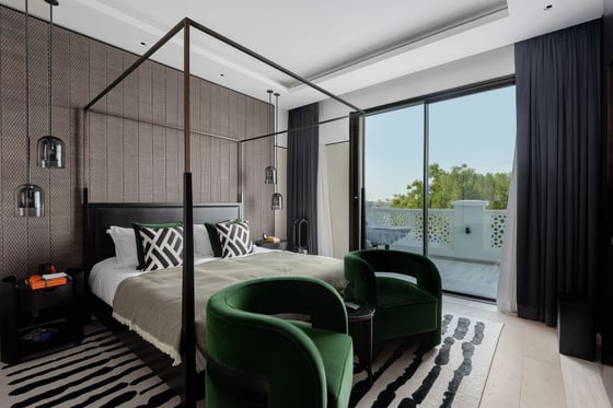 Unique Luxury Maisonette Villa in Emirates Hills., picture 13