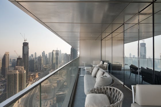 Exclusive Luxury Bridge Sky Duplex Penthouse, picture 27