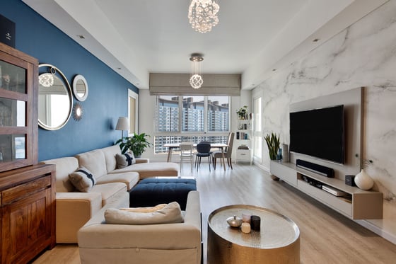 Upgraded Fully-Furnished 3Bedroom + Maids with the best Sunset Views, picture 1
