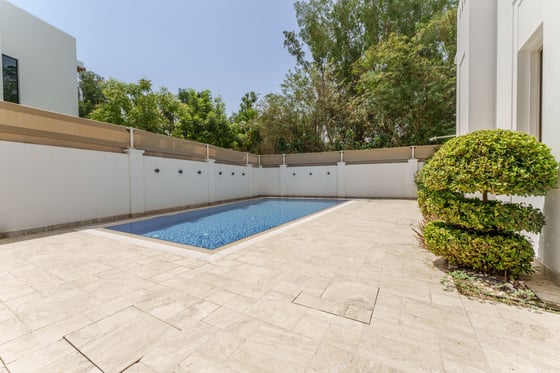 Upgraded Luxury Villa with Private Pool in Al Barari., picture 29