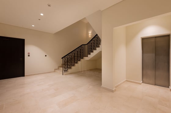 Beachfront Luxury Villa in Five-Star Palm Jumeirah Residence, picture 7
