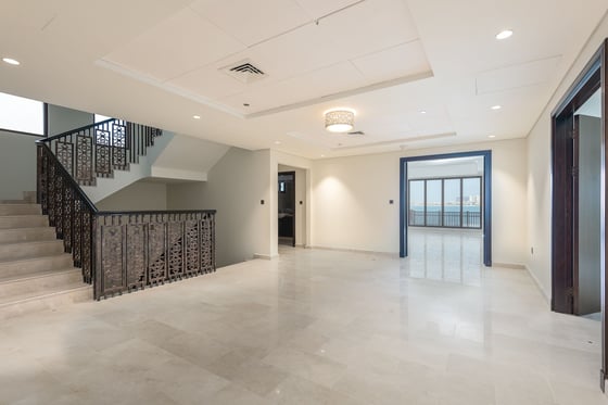 Beachfront Luxury Villa in Five-Star Palm Jumeirah Residence, picture 3