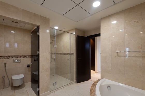 Beachfront Luxury Villa in Five-Star Palm Jumeirah Residence, picture 18