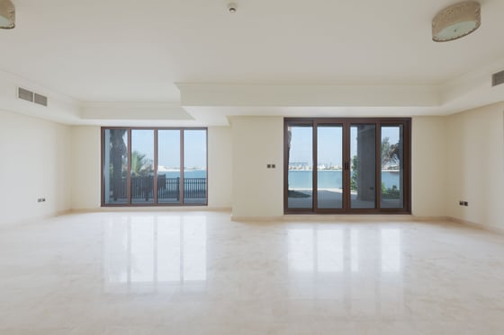 Beachfront Luxury Villa in Five-Star Palm Jumeirah Residence, picture 25