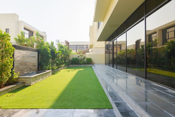Fully Furnished 5 Bed Designer Villa, picture 12