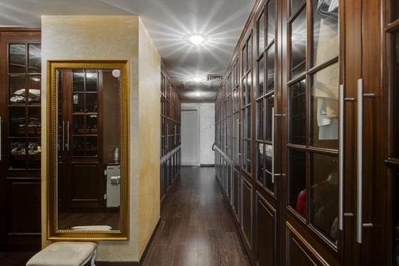 Extended Garden Hall Villa in Jumeirah Islands, picture 15