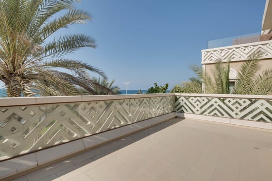 Sea Facing Furnished Villa on Palm Jumeirah, picture 21