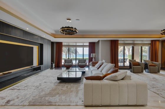 Sea Facing Furnished Villa on Palm Jumeirah, picture 9