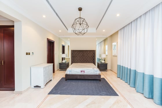 6 Bed European style with Gallery and Skyline View, picture 12