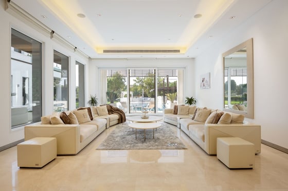 Smart Home Luxury Villa with Golf Course View in Emirates Hills, picture 4