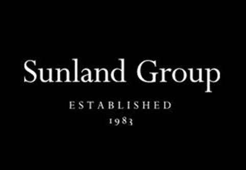 Emirates Sunland's logo