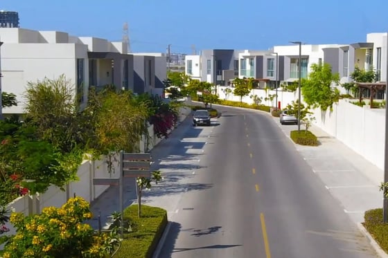 Gardenia Townhomes, picture 3
