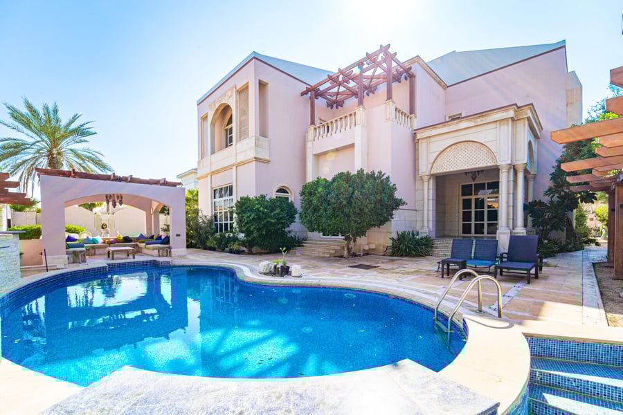 Unique Majestic/Residential-Commercial, picture 1
