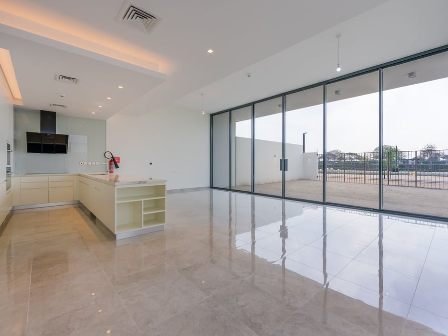 4 BEDROOM TOWNHOUSE | Brand New | Single row, picture 1