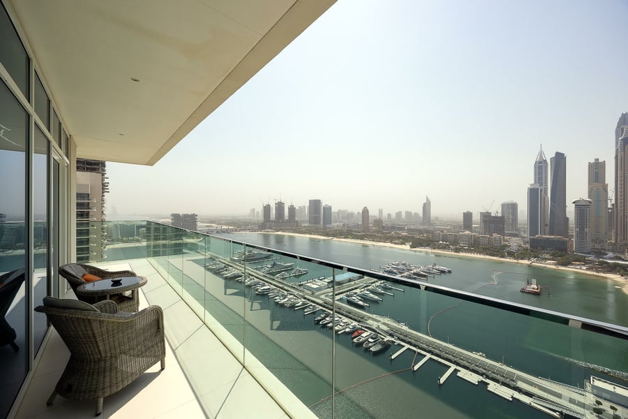 3BED Penthouse with Full Marina Views, picture 1