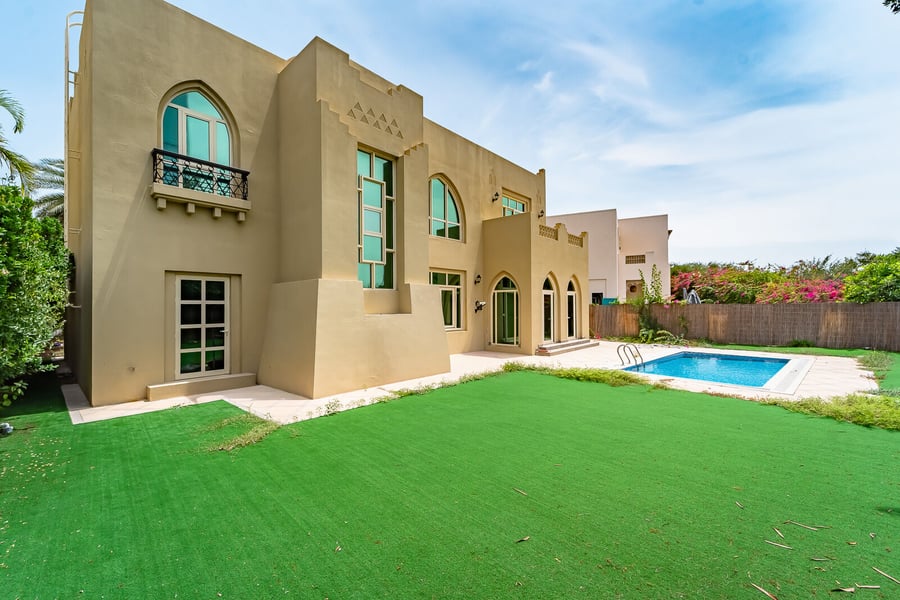 Garden Hall | Standard Layout | Vacant Now, picture 1