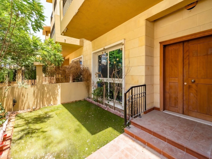 Vacant | Prime Location | Best Deal....., picture 1