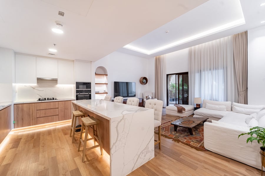 Huge Terrace | Upgraded | Vacant on Transfer, picture 1