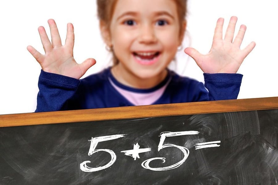 d3b10144465900454be50e79a502ebecea40ce6b5c8b8053a8d304a4e4d32bfe