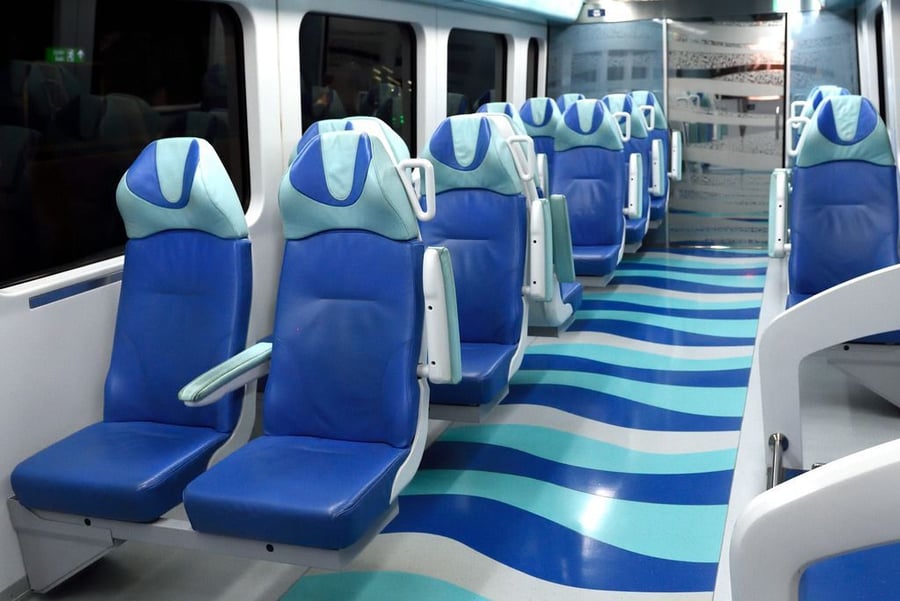 Dubai Metro Guide
