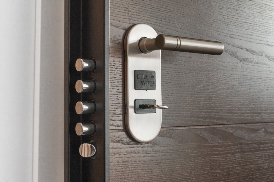 How to keep your home safe while going on a vacation