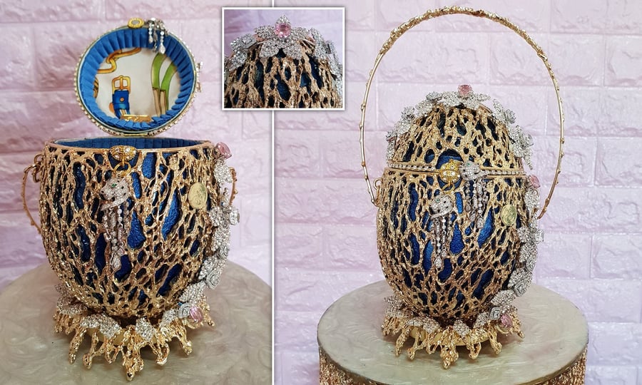 Debbie Wingham Upcycled Easter Egg Purse