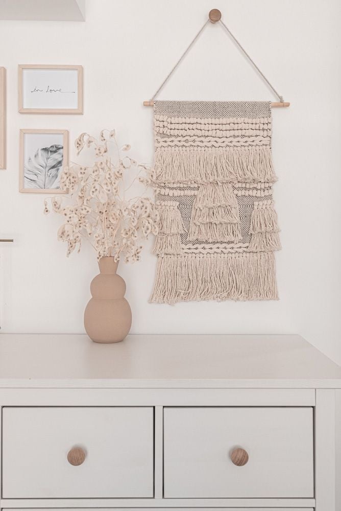Bed dresser