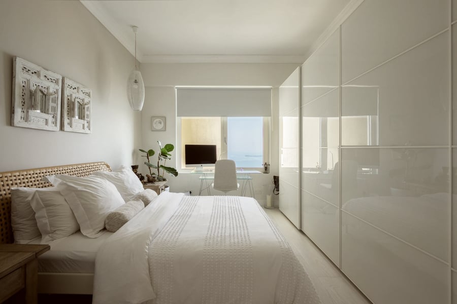  Palm Jumeirah shoreline apartment bedroom1