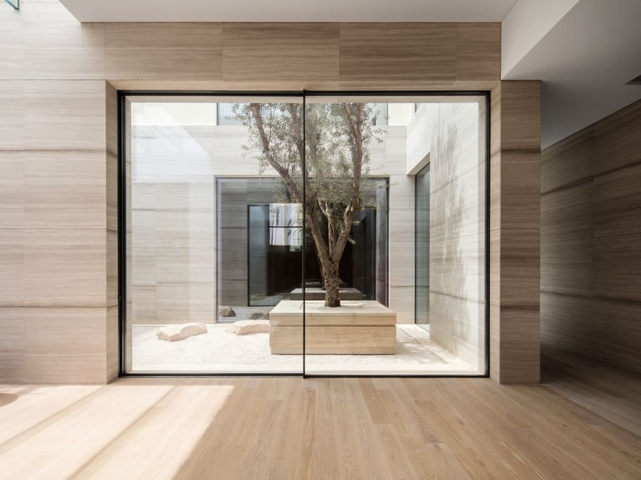 Dubai Hills villa courtyard| Anarchitect & LUXHABITAT